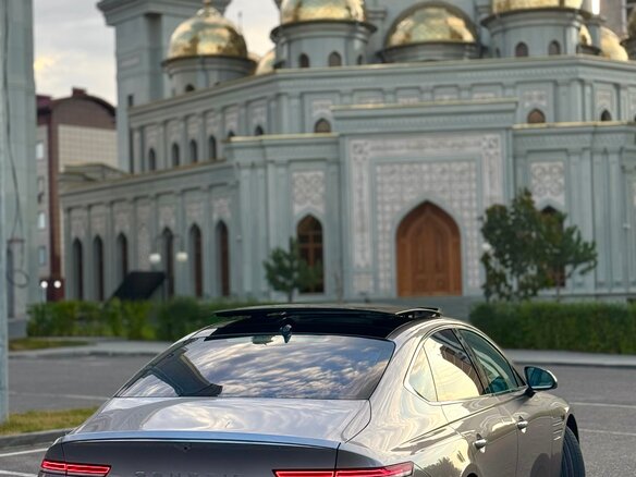 2022 Genesis G80 II, серый, 4700000 рублей - вид 2