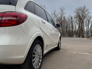 2016 Mercedes-Benz B-Класс 250 e II (W246) Рестайлинг, белый, 1080000 рублей, вид 3