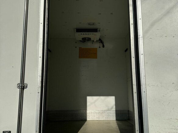 2015 Ford Transit, белый, 2150000 рублей - вид 3