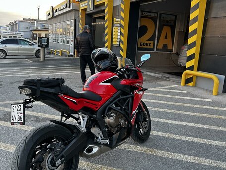 2017 Honda CBR 650F, красный, 850000 рублей, вид 2