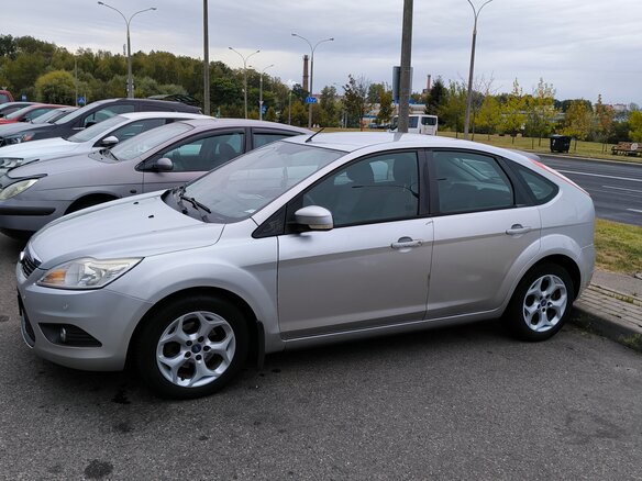 2011 Ford Focus II Рестайлинг, серебристый, 698900 рублей - вид 4