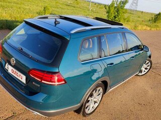 2019 Volkswagen Golf Alltrack VII Рестайлинг, зелёный, 2730000 рублей, вид 3