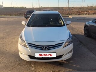2016 Hyundai Solaris I Рестайлинг, белый, 740000 рублей, вид 2