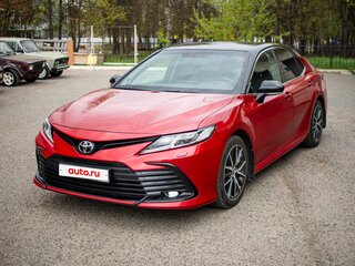 2021 Toyota Camry VIII (XV70) Рестайлинг, красный, 3150000 рублей, вид 2