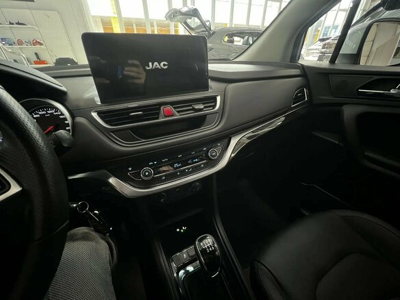 2024 JAC JS3, серебристый, 1275000 рублей - вид 19