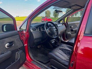 2013 Nissan Tiida I Рестайлинг, красный, 650000 рублей, вид 5