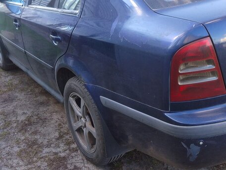 2001 Skoda Octavia I (A4) Рестайлинг, синий, 250000 рублей, вид 1