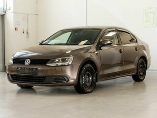 2013 Volkswagen Jetta VI, коричневый, 800000 рублей, вид 3