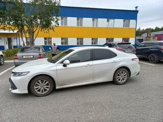 2019 Toyota Camry VIII (XV70), белый, 3250000 рублей, вид 1