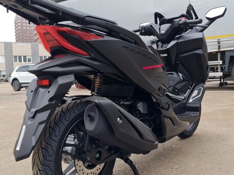 2025 Honda Forza, чёрный, 1200000 рублей, вид 2