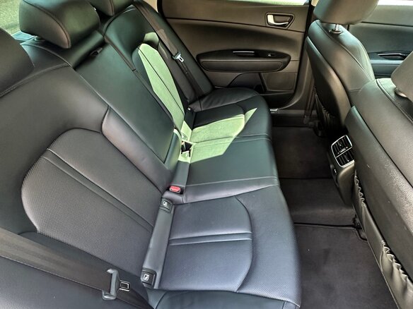 2019 Kia Optima IV Рестайлинг, белый, 2100000 рублей - вид 21