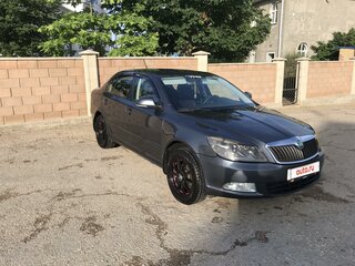 2011 Skoda Octavia II (A5) Рестайлинг, серый, 1050000 рублей, вид 3