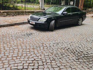 2003 Mercedes-Benz S-Класс 350 IV (W220) Рестайлинг, чёрный, 920000 рублей, вид 3