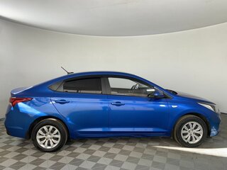 2019 Hyundai Solaris II, синий, 1700000 рублей, вид 3