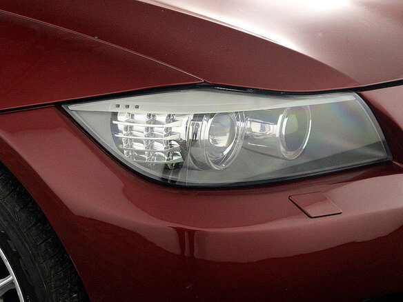 2011 BMW 3 серии 318i V (E90/E91/E92/E93) Рестайлинг, красный - вид 16