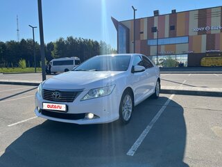 2012 Toyota Camry VII (XV50), белый, 1499999 рублей, вид 1