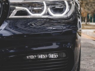 2017 BMW 7 серии Long 740Li xDrive VI (G11/G12), синий, 4100000 рублей, вид 5