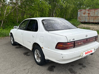 1994 Toyota Vista III (V30), белый, 250000 рублей, вид 4