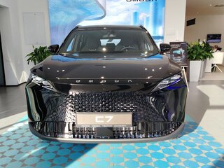2026 Omoda C7, чёрный, 3099000 рублей, вид 2