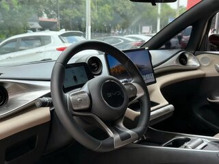 2025 BYD Dolphin 44.9 kWh I, белый, 1690000 рублей, вид 5