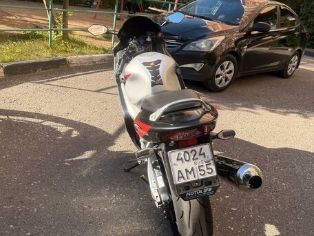 2003 Honda CBR 600F, серебристый, 400000 рублей, вид 3
