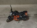 2023 KTM 390 Duke, чёрный, 540000 рублей - вид 2