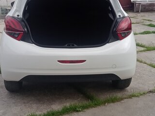 2019 Peugeot 208 I Рестайлинг, белый, 970000 рублей, вид 4