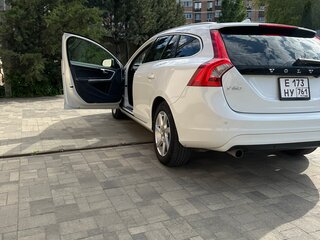 2015 Volvo V60 I Рестайлинг, белый, 1600000 рублей, вид 5