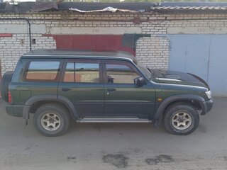 2002 Nissan Patrol V (Y61), зелёный, 860000 рублей, вид 4