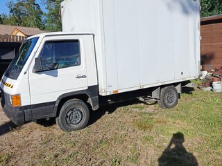 1993 Mercedes-Benz MB 100, белый, 450000 рублей, вид 2