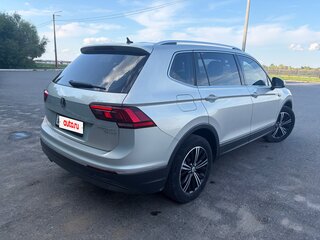 2020 Volkswagen Tiguan 380TSI L II (China Market), серый, 2840000 рублей, вид 3