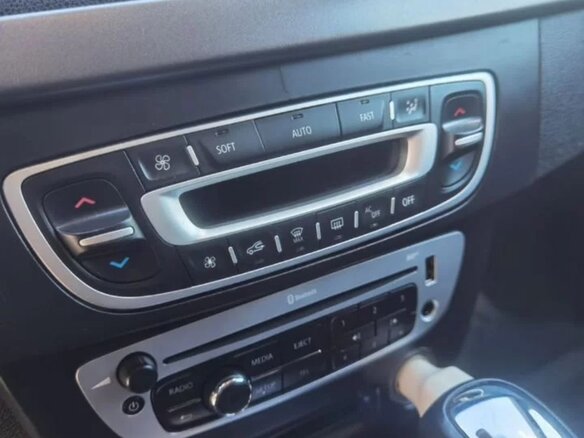 2014 Renault Megane III Рестайлинг 2, чёрный, 899000 рублей - вид 16