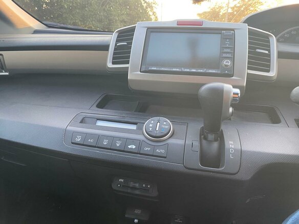 2010 Honda Freed Spike I, серый, 999000 рублей - вид 14