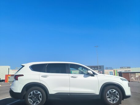 2021 Hyundai Santa Fe IV Рестайлинг, белый, 4250000 рублей, вид 5