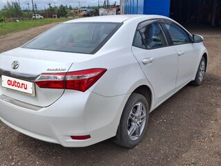 2015 Toyota Corolla XI (E160, E170, E180), белый, 1450000 рублей, вид 4