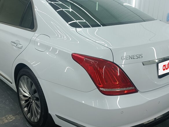 2017 Genesis G90 I, белый, 2500000 рублей - вид 8