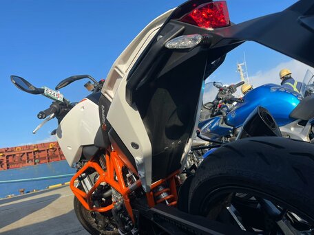 2014 KTM 690 Duke R, белый, 670000 рублей, вид 1
