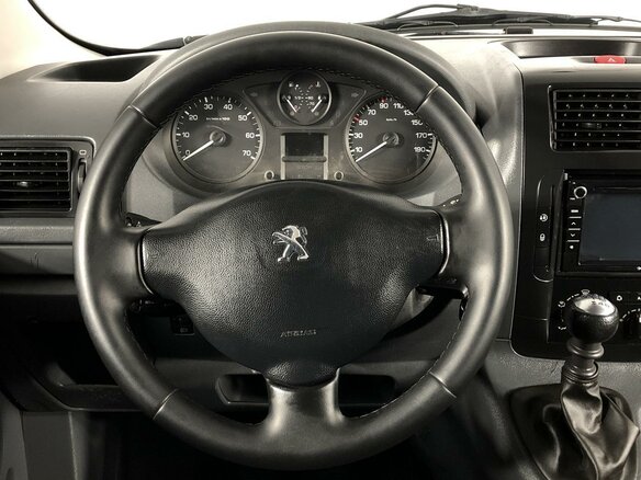 2014 Peugeot Expert II Рестайлинг, чёрный - вид 17
