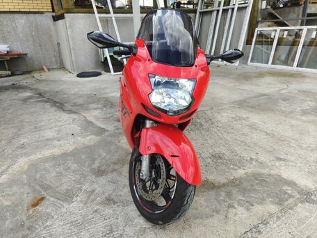 1997 Honda CBR 1100 XX, красный, 345000 рублей, вид 2