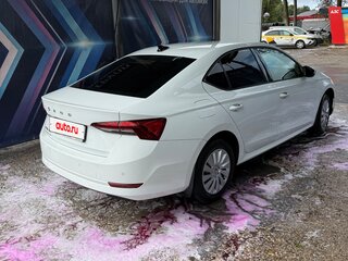 2021 Skoda Octavia IV (A8), белый, 2100000 рублей, вид 5