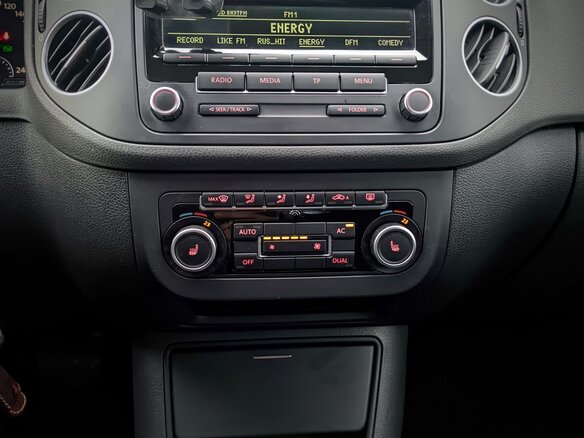 2012 Volkswagen Golf Plus II, серебристый, 848000 рублей - вид 29