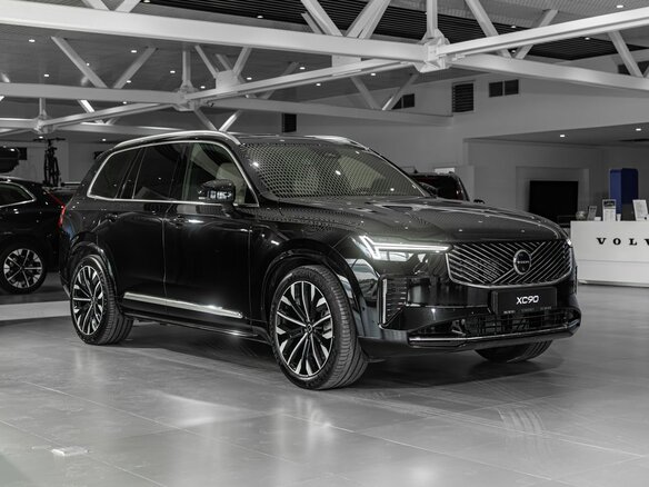 2026 Volvo XC90 B5 II Рестайлинг 2, чёрный, 12420000 рублей - вид 1