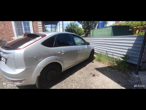 2010 Ford Focus II Рестайлинг, серебристый, 600000 рублей - вид 5