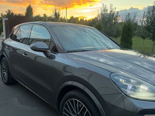 2021 Porsche Cayenne III, серый, 7270000 рублей, вид 1