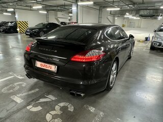 2011 Porsche Panamera Turbo I, коричневый, 3800000 рублей, вид 4