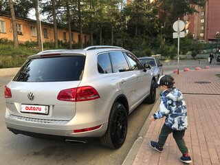 2011 Volkswagen Touareg II, серый, 2200000 рублей, вид 5