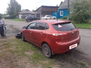 2013 Kia Rio 5-speed III, пурпурный, 799999 рублей, вид 2