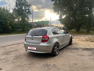 2006 BMW 1 серии 120i I (E81/E82/E87/E88), серебристый, 1100000 рублей, вид 4