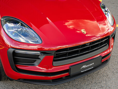 2025 Porsche Macan I Рестайлинг 2, красный, 12300000 рублей, вид 5