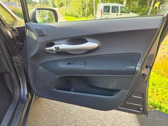 2008 Toyota Auris I, серый, 680000 рублей - вид 22